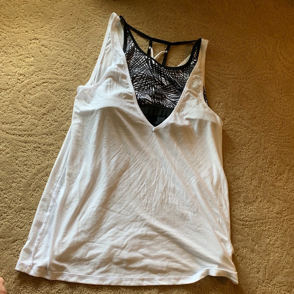 Yoga tank w/built in bra